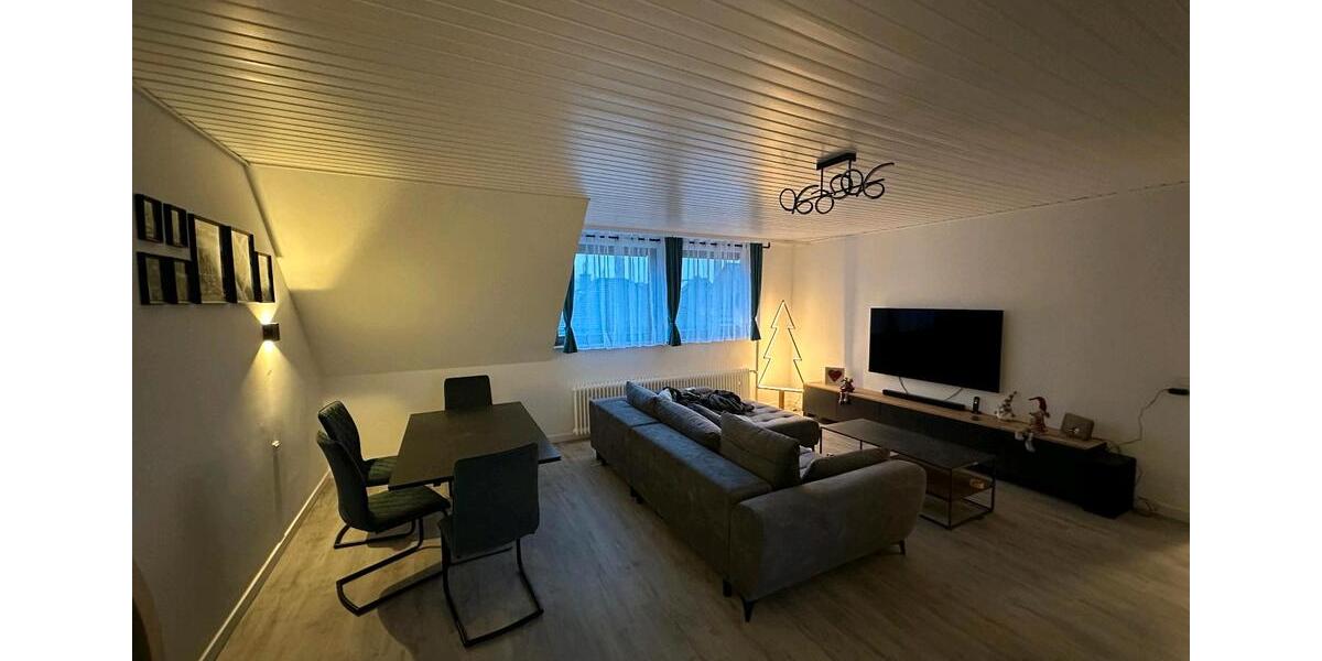 Etagenwohnung Grefrath - 3 Zimmer, 90 m&sup2;, 990&euro; | Angebot:26045482