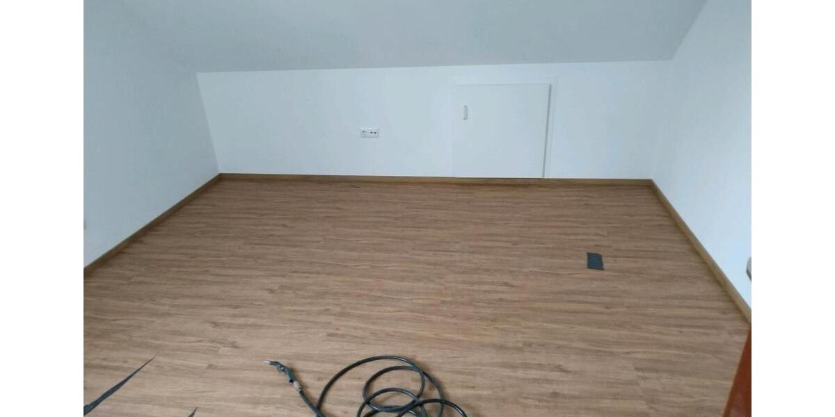 Dachgeschoßwohnung Paunzhausen - 2 Zimmer, 55 m&sup2;, 660&euro; | Angebot:26682605