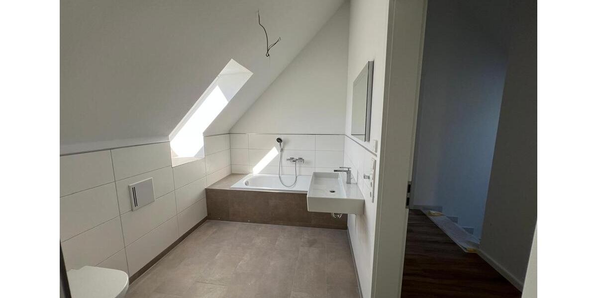 Etagenwohnung Edewecht - 3 Zimmer, 107 m&sup2;, 1.500&euro; | Angebot:24408974