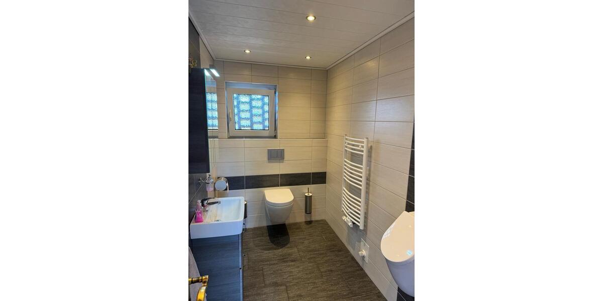 Wohnen auf Zeit Südbrookmerland - 7 Zimmer, 220 m&sup2;, 22&euro; | Angebot:20973745