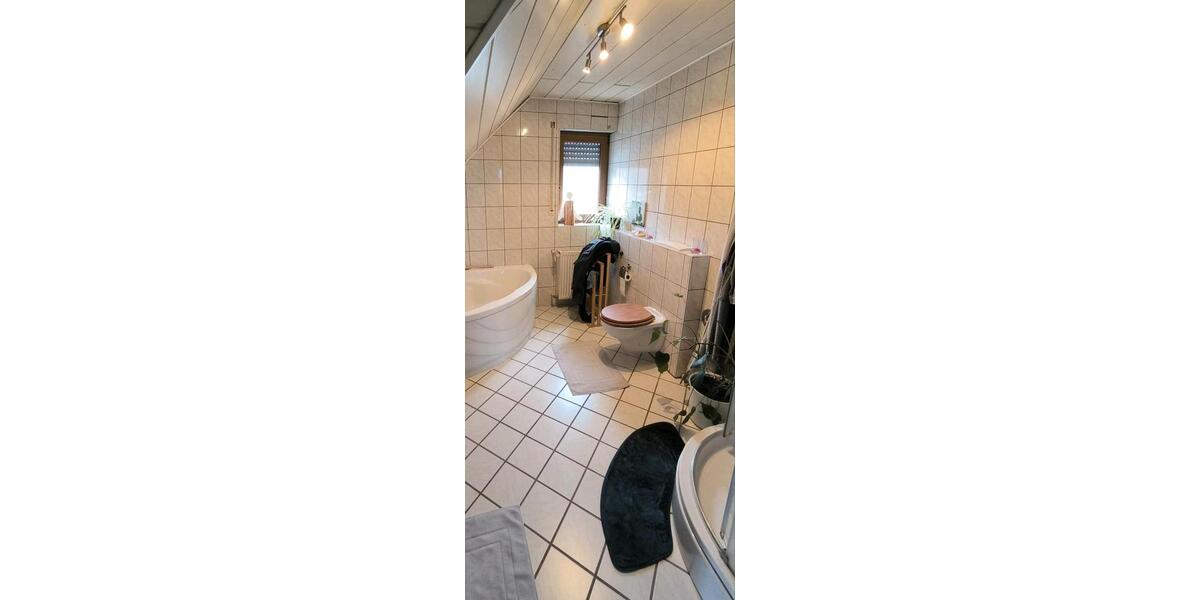 Dachgeschoßwohnung Alzenau - 2 Zimmer, 60 m&sup2;, 1.020&euro; | Angebot:25650983
