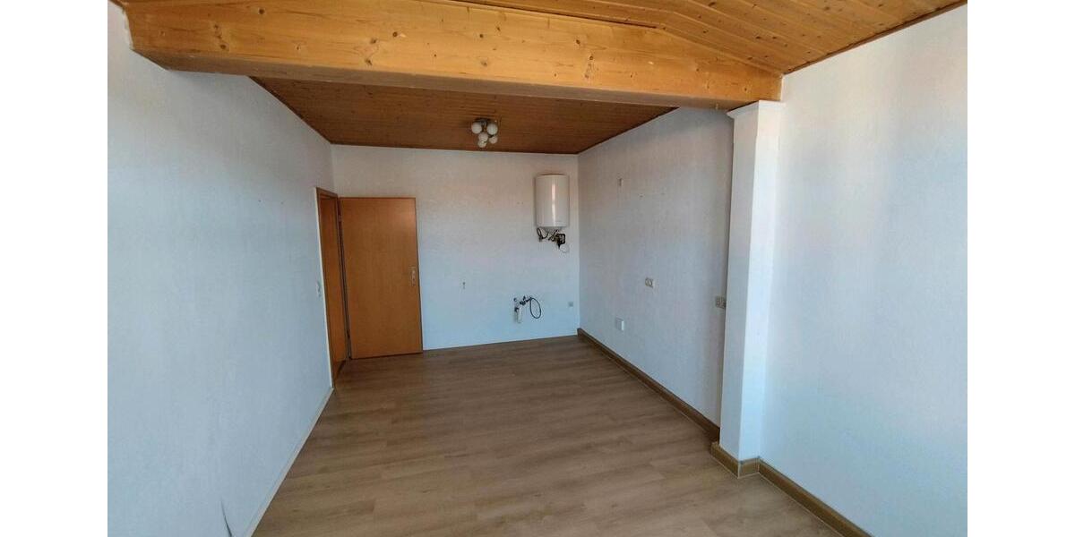 Dachgeschoßwohnung Arnstadt - 3 Zimmer, 97 m&sup2;, 730&euro; | Angebot:26561391