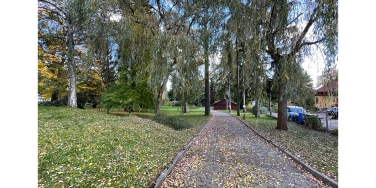 Dachgeschoßwohnung Hohenstein-Ernstthal Ernstthal - 3 Zimmer, 85 m&sup2;, 595&euro; | Angebot:25255010