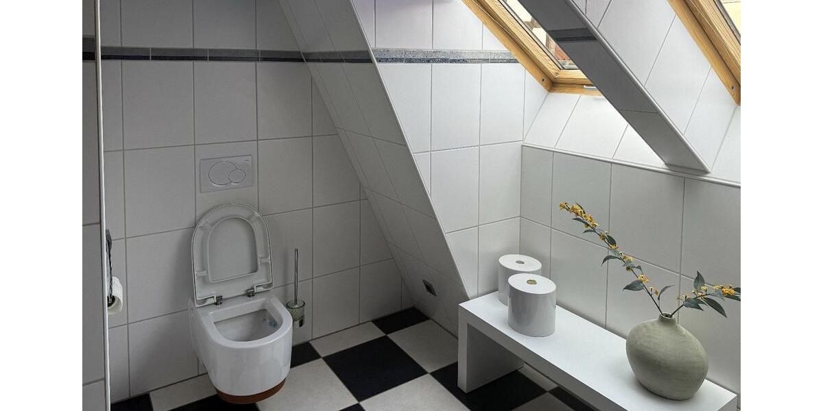 Dachgeschoßwohnung Sangerhausen - 2.5 Zimmer, 950&euro; | Angebot:22685452