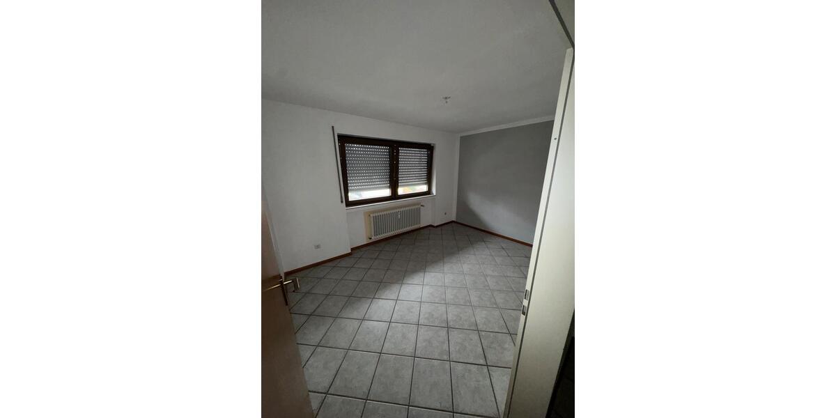 Etagenwohnung Wittlich - 3 Zimmer, 84 m&sup2;, 740&euro; | Angebot:26425907
