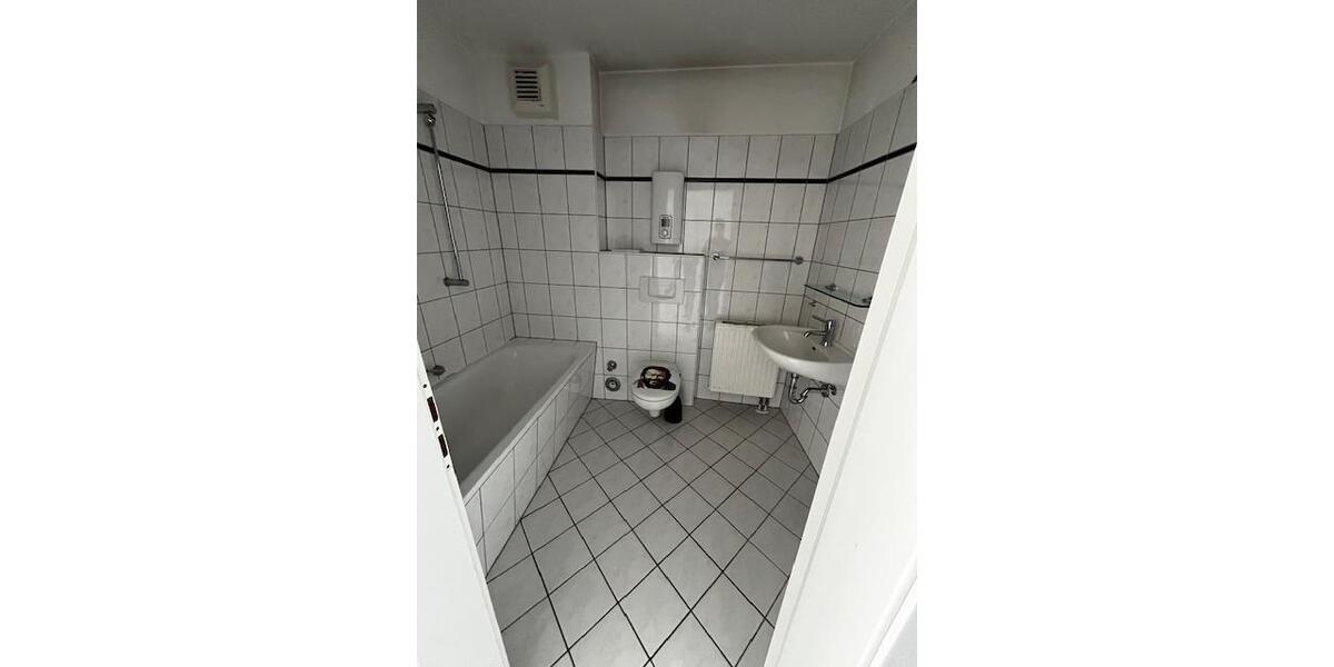 Etagenwohnung Querfurt - 2 Zimmer, 56 m&sup2;, 385&euro; | Angebot:26051007