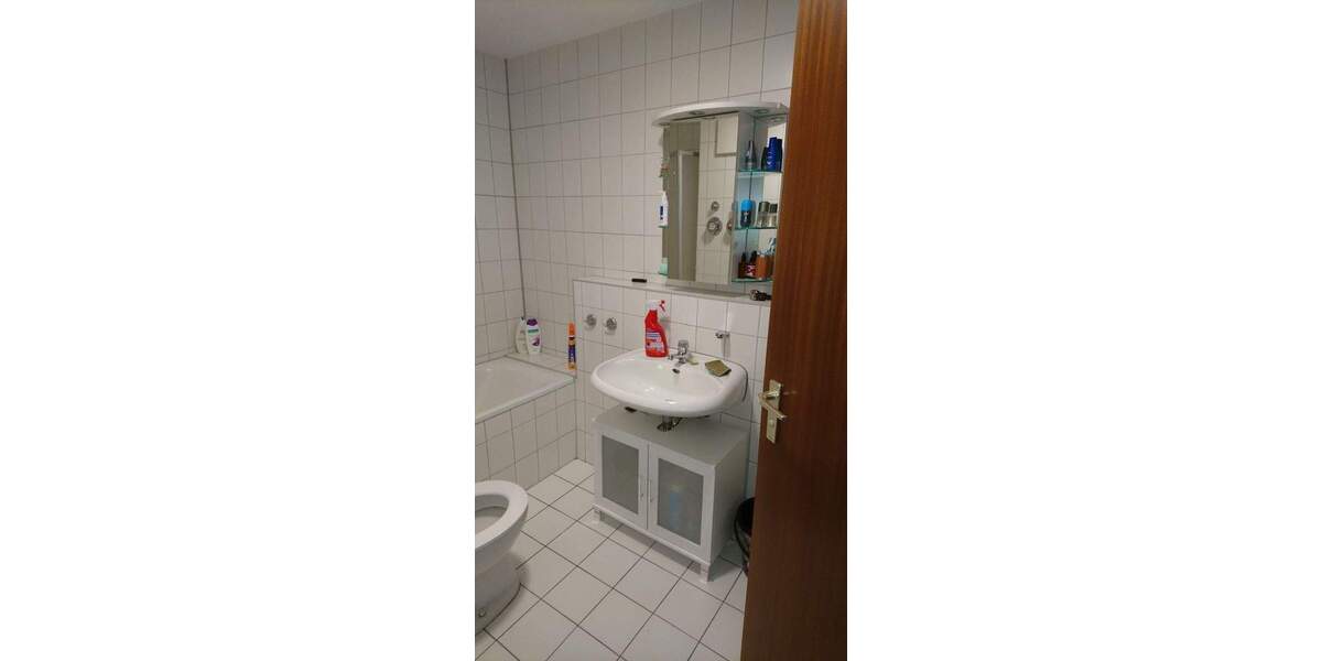 Etagenwohnung Gera Aga - 2 Zimmer, 62 m&sup2;, 460&euro; | Angebot:26695984
