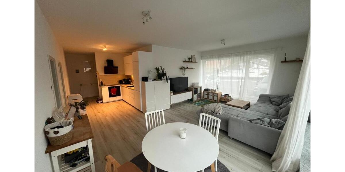 Erdgeschoßwohnung Tauberbischofsheim - 4 Zimmer, 99 m&sup2;, 1.250&euro; | Angebot:24795791