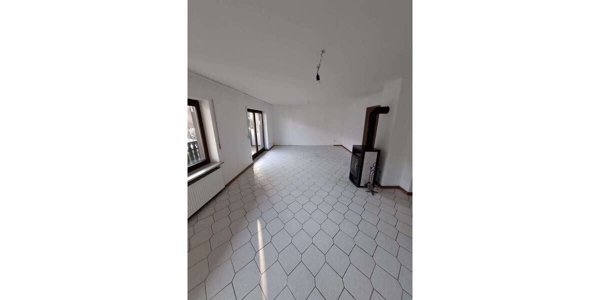 Etagenwohnung Haag in Obb. - 5 Zimmer, 117 m&sup2;, 1.200&euro; | Angebot:24224241