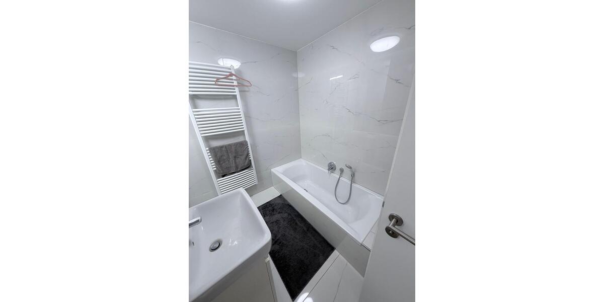 Etagenwohnung Kassel Nordshausen - 2 Zimmer, 83 m&sup2;, 730&euro; | Angebot:26698335