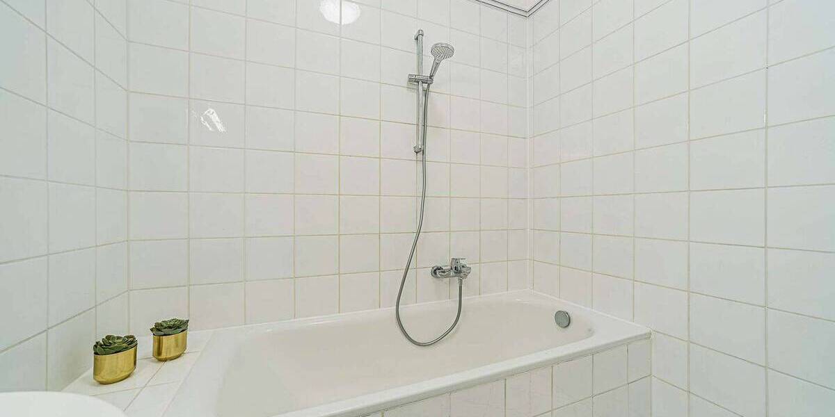 Etagenwohnung Frankfurt am Main Westend-Süd - 2 Zimmer, 75 m&sup2;, 1.650&euro; | Angebot:26683316