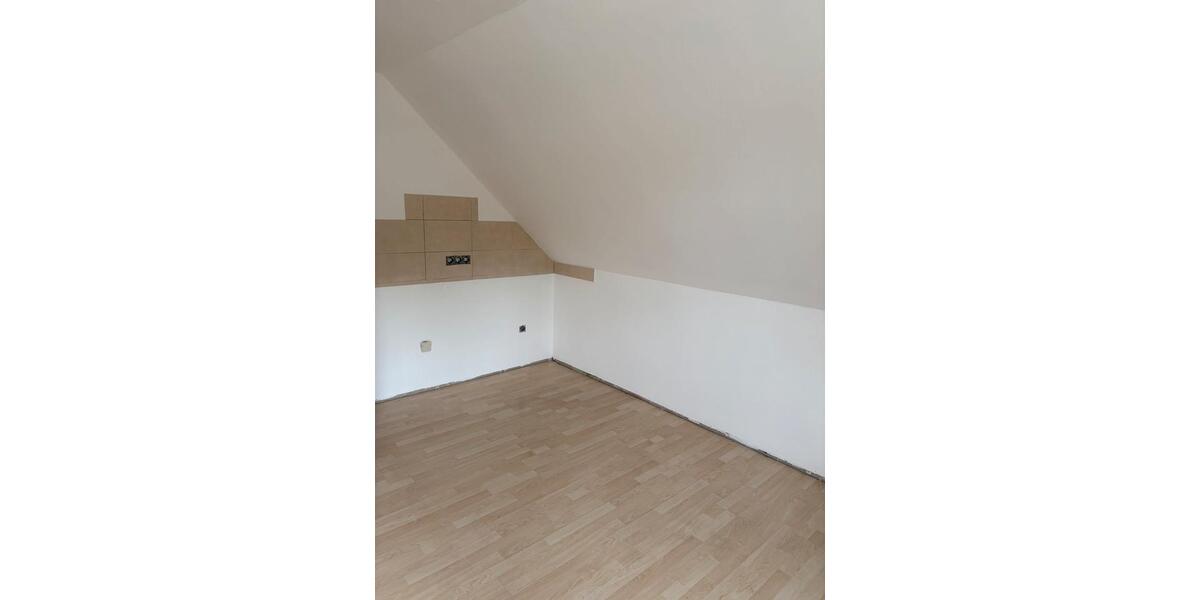 Dachgeschoßwohnung Rietberg - 3 Zimmer, 95 m&sup2;, 900&euro; | Angebot:26235790