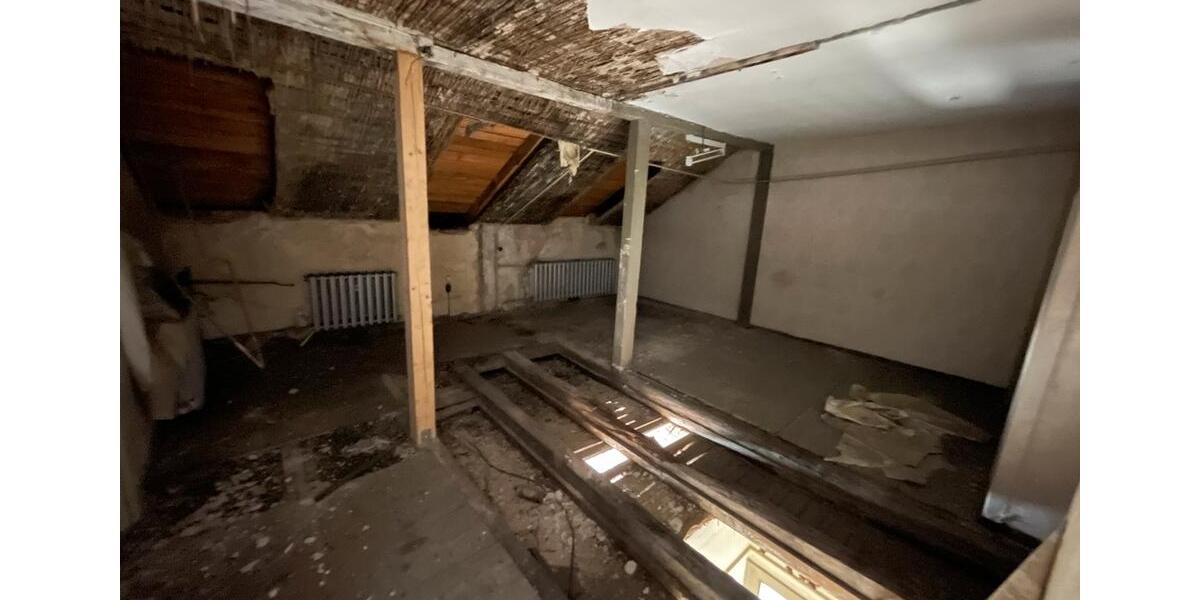 Mehrfamilienhaus, Wohnhaus Zwickau Zwickau-West - 40 Zimmer, 444 m&sup2;, 999&euro; | Angebot:19528589