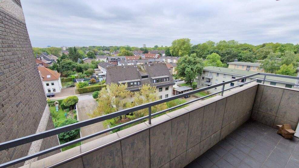 Komfortables Wohnen: Balkon, Tiefgarage, Pool & Sauna in Duisburg 3 zimmer