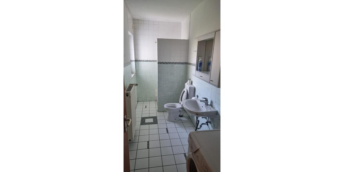 Etagenwohnung Kassel Südstadt - 2 Zimmer, 67 m&sup2;, 480&euro; | Angebot:25945218