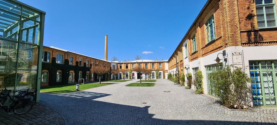 Ihre neue Büro- Praxisfläche: zentral, hell und direkt vom Eigentümer zimmer