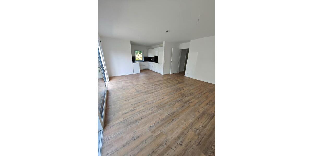 Erdgeschoßwohnung Hude (Oldenburg) - 3 Zimmer, 96 m&sup2;, 1.250&euro; | Angebot:26702143