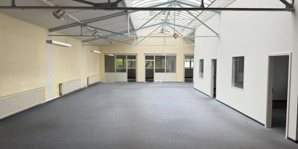 Halle in Remscheid 2.450 € 300 m² zimmer