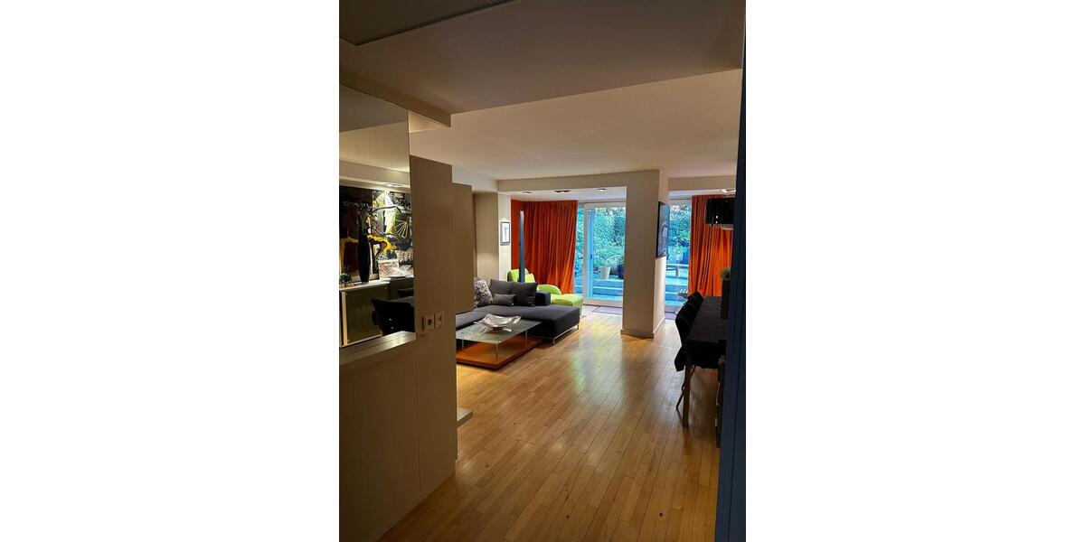 Doppelhaushälfte Wandlitz - 6 Zimmer, 300 m&sup2;, 2.000&euro; | Angebot:25720243