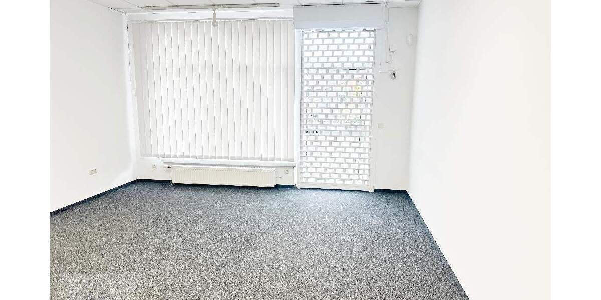 ***Lichtdurchflutete Gewerbeeinheit im Einkaufspark Nünchritz*** - perfekte Lage für Ihr Business! zimmer