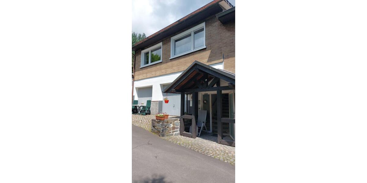 Hochparterre Wiehl - 4 Zimmer, 81 m&sup2;, 800&euro; | Angebot:24766538