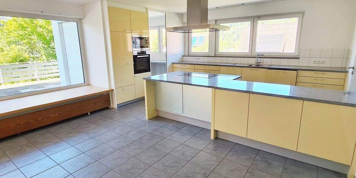 Einfamilienhaus Blaubeuren Landsitzle - 4 Zimmer, 240 m&sup2;, 1.890&euro; | Angebot:25070534