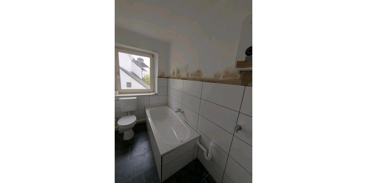 Etagenwohnung Thiersheim - 3 Zimmer, 75 m&sup2;, 670&euro; | Angebot:26273999
