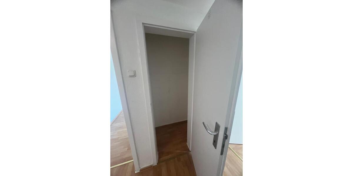 Etagenwohnung Gelsenkirchen Gelsenkirchen-Mitte - 2 Zimmer, 65 m&sup2;, 425&euro; | Angebot:26498543