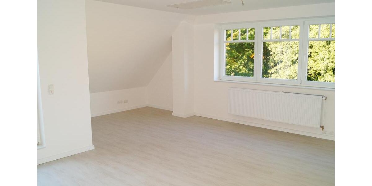 Maisonettenwohnung Rellingen - 3.5 Zimmer, 135 m&sup2;, 2.295&euro; | Angebot:26650208