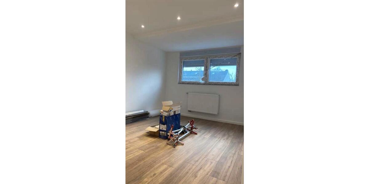 Etagenwohnung Jüchen - 3 Zimmer, 79 m&sup2;, 1.035&euro; | Angebot:25047284