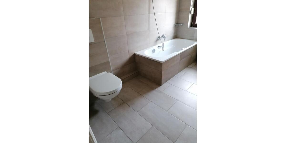 2 Zimmer Mietwohnung 1. OG in Herschfeld Bad Neustadt Top Lage 2 zimmer