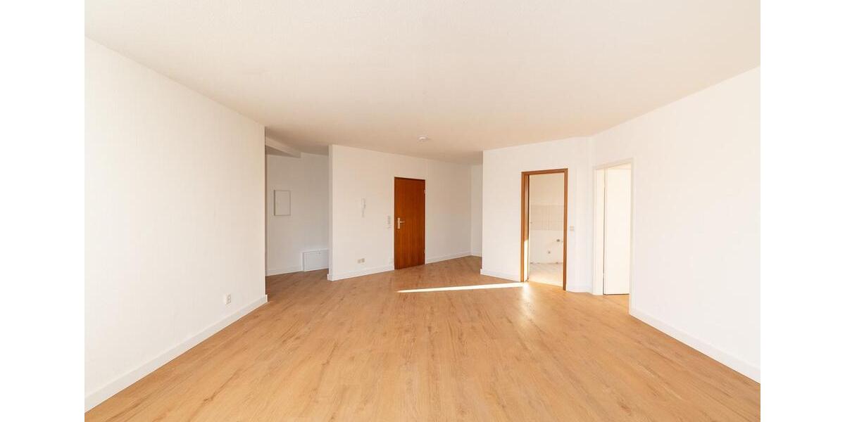 Dachgeschoßwohnung Pulsnitz - 4 Zimmer, 93 m&sup2;, 850&euro; | Angebot:23571123