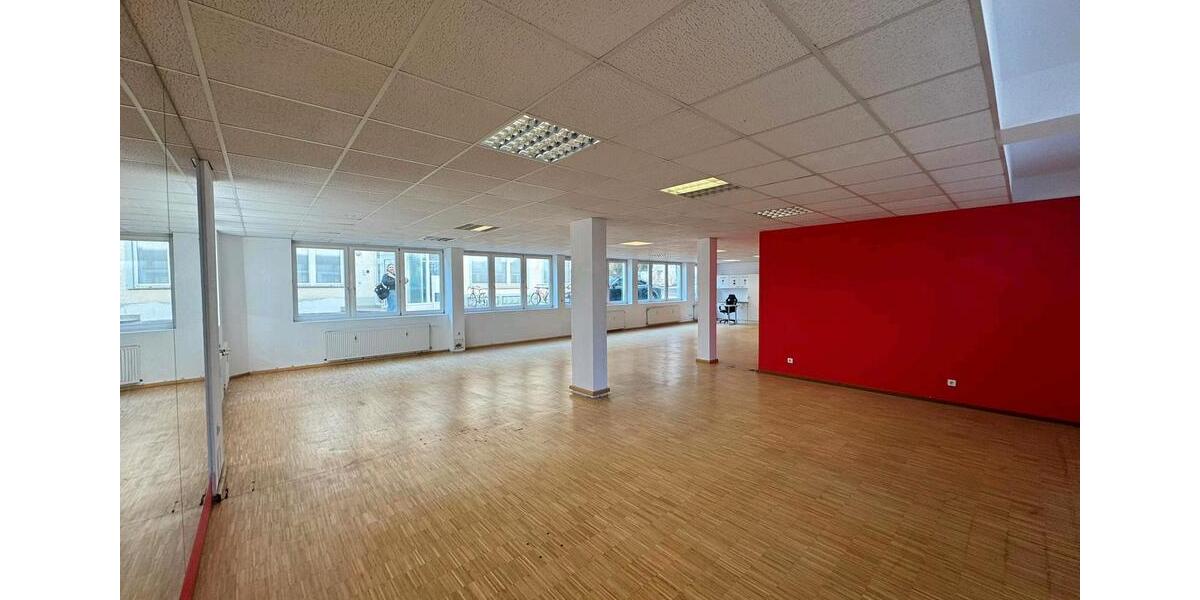 Gewerbeobjekt Villingen-Schwenningen Schwenningen - 1.560&euro; | Angebot:26104894