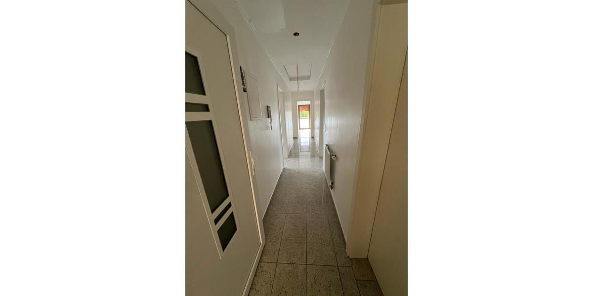 Dachgeschoßwohnung Wittlich - 3 Zimmer, 90 m&sup2;, 1.200&euro; | Angebot:26651645