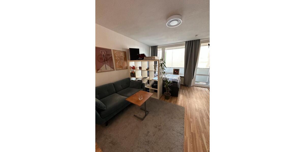 Etagenwohnung Rostock - 1 Zimmer, 28 m&sup2;, 200&euro; | Angebot:26656305