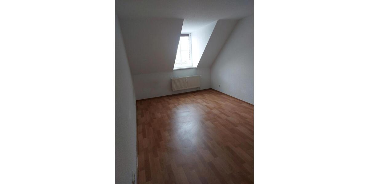 Dachgeschoßwohnung Bautzen - 2 Zimmer, 72 m&sup2;, 358&euro; | Angebot:25964140