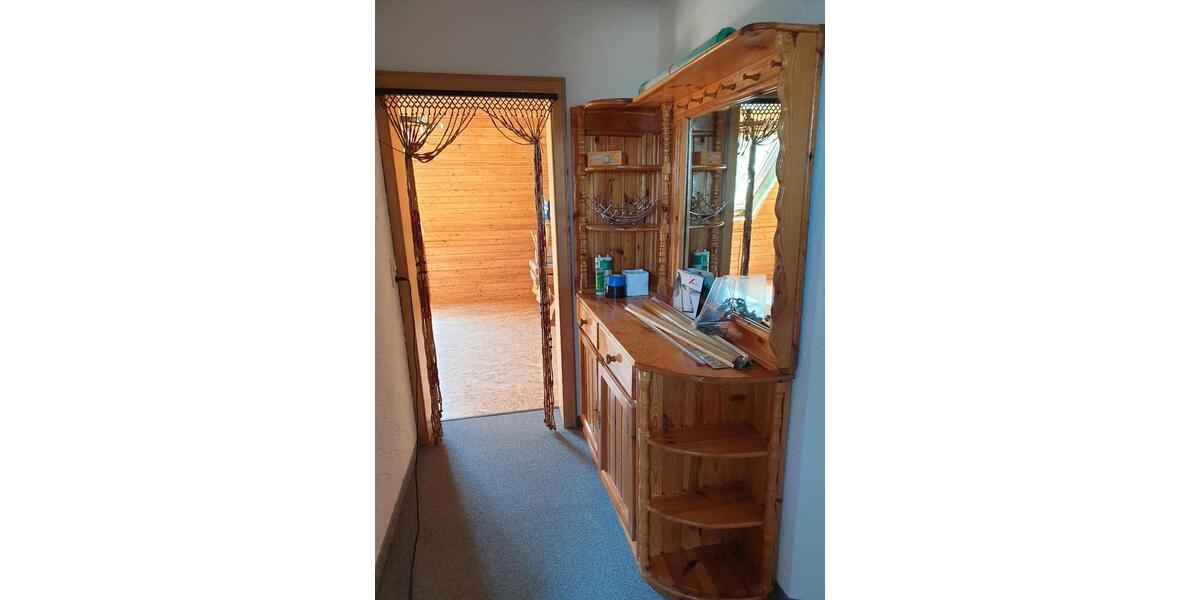 Neu renovierte 5 Zimmer Wohnung Mietshaus Mietwohnung 6 zimmer