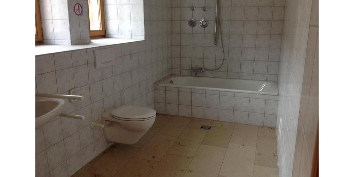 Erdgeschoßwohnung Roßbach - 2 Zimmer, 85 m&sup2;, 510&euro; | Angebot:25342275