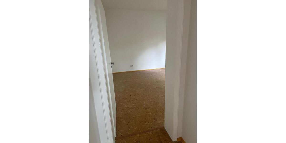 Etagenwohnung Gelsenkirchen Gelsenkirchen-Mitte - 4 Zimmer, 110 m&sup2;, 1.100&euro; | Angebot:26532290
