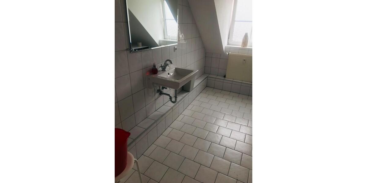 Dachgeschoßwohnung Gelsenkirchen Gelsenkirchen-West - 1 Zimmer, 14 m&sup2;, 425&euro; | Angebot:26522745