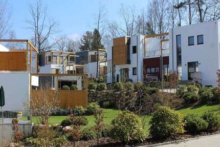 Haus zum Mieten in Buchholz 2.415 € 230 m² 4 zimmer