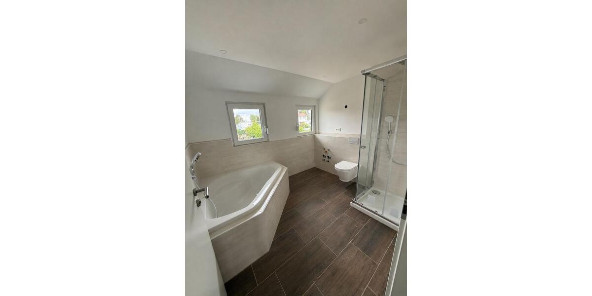 Maisonettenwohnung Aldingen - 4 Zimmer, 140 m&sup2;, 1.700&euro; | Angebot:26237177