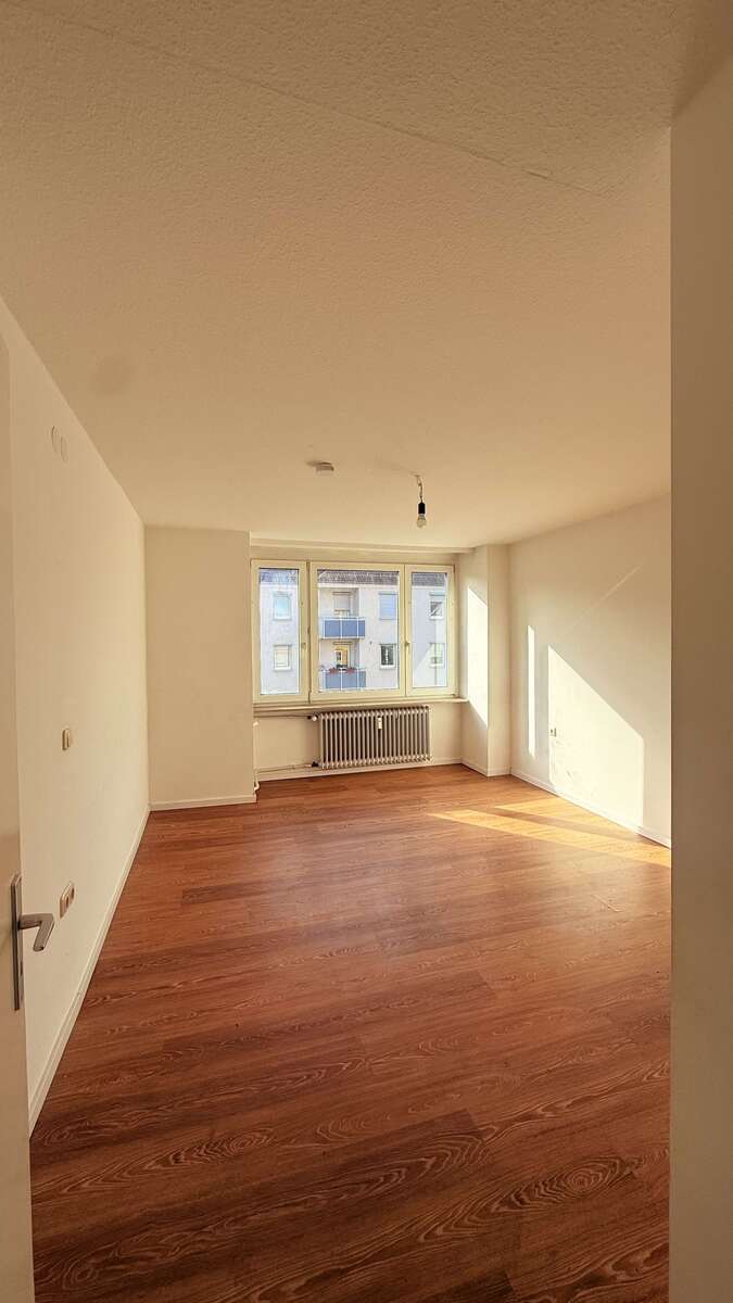 Wohnung zum Mieten in Nürnberg 1.056 € 74 m² 3 zimmer