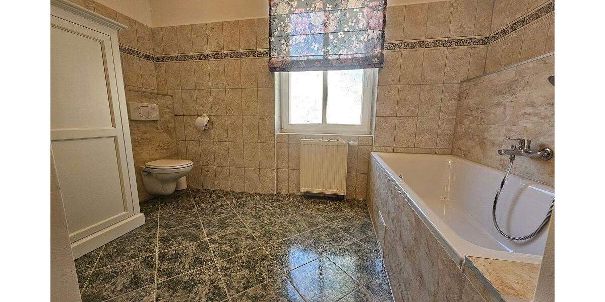 Mehrfamilienhaus, Wohnhaus Torgau - 8 Zimmer, 715 m&sup2;, 4.000&euro; | Angebot:25736593