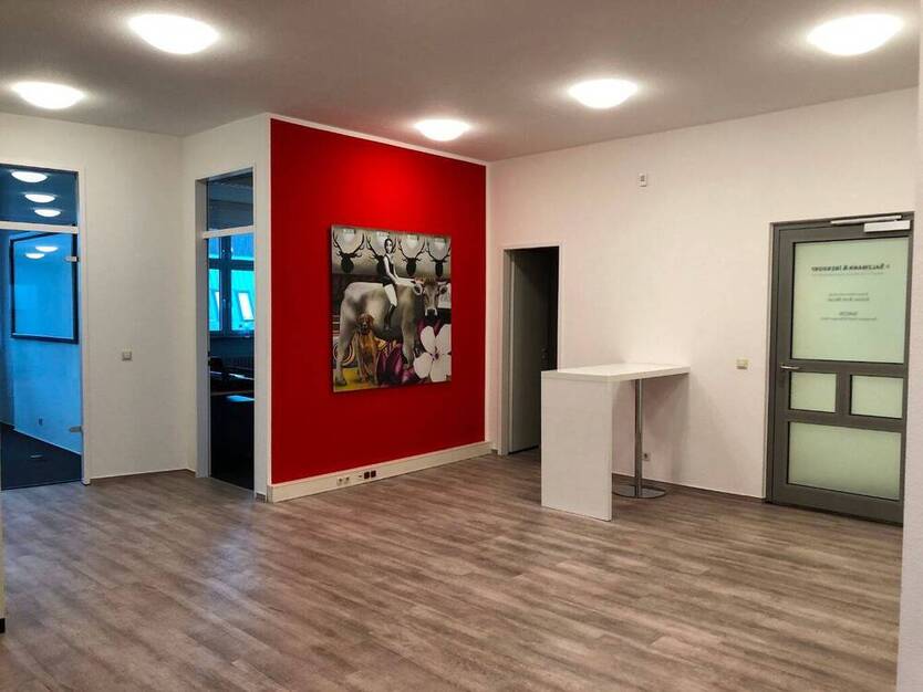 Büroraum in Marketingagentur sucht kreative Mitbewohner - All-in-Miete