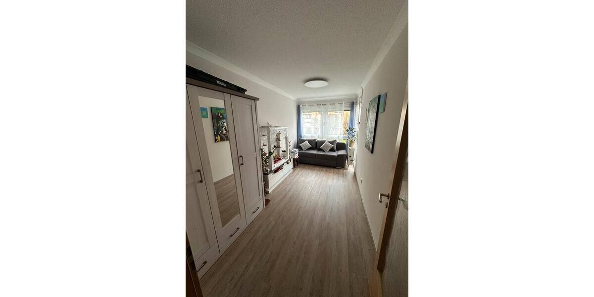 Erdgeschoßwohnung Deggendorf - 4 Zimmer, 80 m&sup2;, 980&euro; | Angebot:26039138