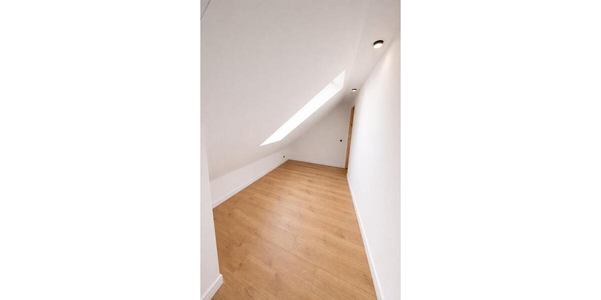 Dachgeschoßwohnung Ahnatal - 2 Zimmer, 50 m&sup2;, 600&euro; | Angebot:26250151