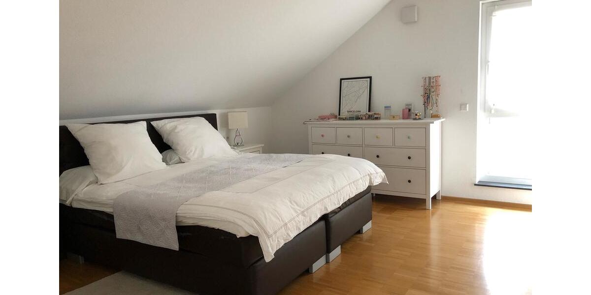 Einfamilienhaus Ludwigsburg Oßweil - 4.5 Zimmer, 142 m&sup2;, 2.030&euro; | Angebot:25322403