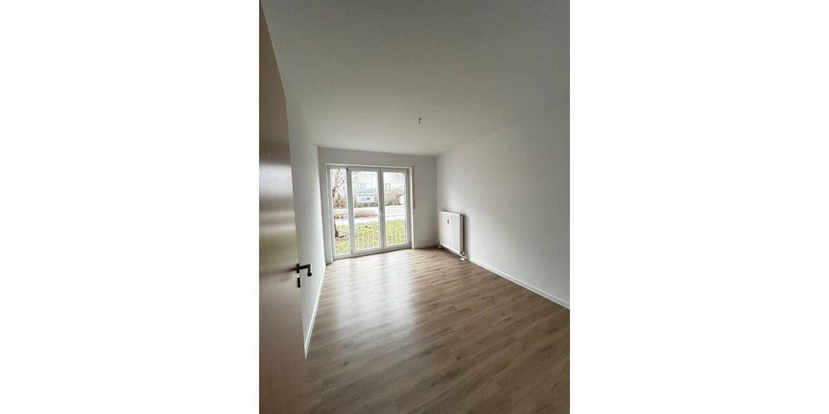 Erdgeschoßwohnung Zwickau Zwickau-West - 3 Zimmer, 71 m&sup2;, 580&euro; | Angebot:25974100