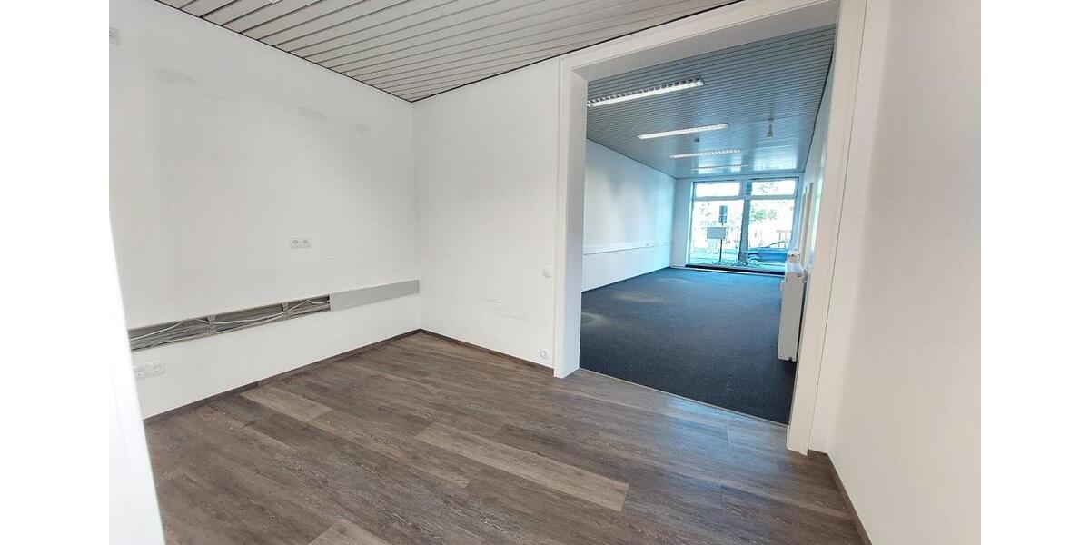 Attraktive Bürofläche mit optimaler Sichtbarkeit in zentraler Lage zimmer